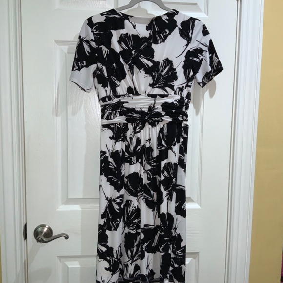 Jones New York floral faux wrap dress Sz 4 V neck fit & flare ruched waist… - Picture 6 of 7